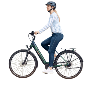 Frau auf einem E-Bike