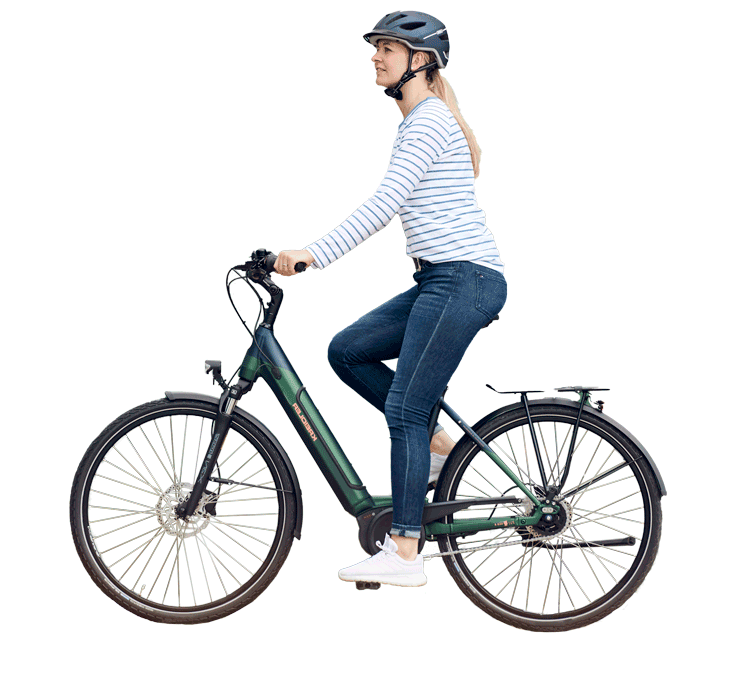 Frau auf einem E-Bike