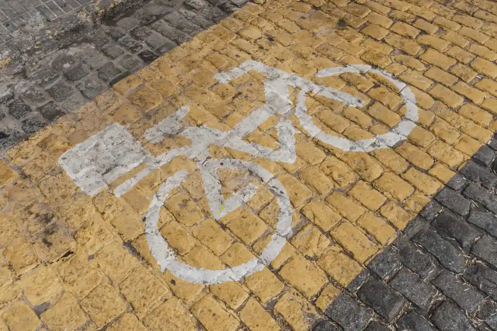 high-angle-road-sign-with-bicycle-1024x683_web